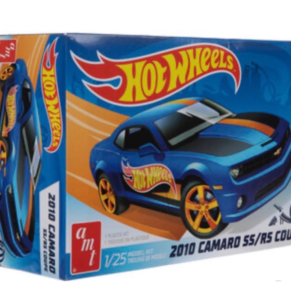 🌀 New Hot Wheels AMT 2010 "Hot Wheels" Chevy Camaro SS/RS Coupe Model Car Kit